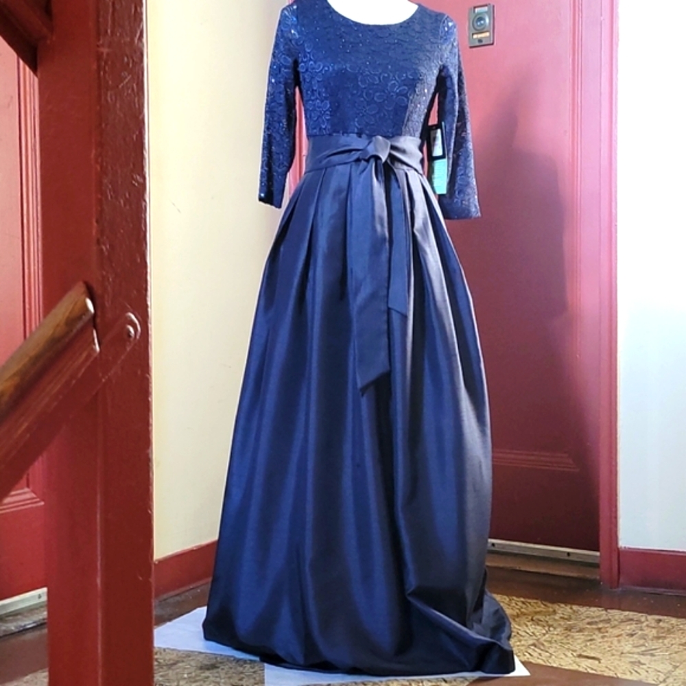 JH BLUE EVENING GOWN SIZE 6 - Picture 1 of 15